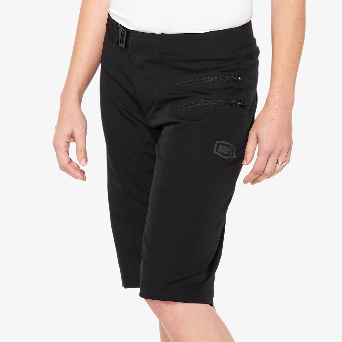 Short / AIRMATIC Shorts Black Mujer / 100Percent