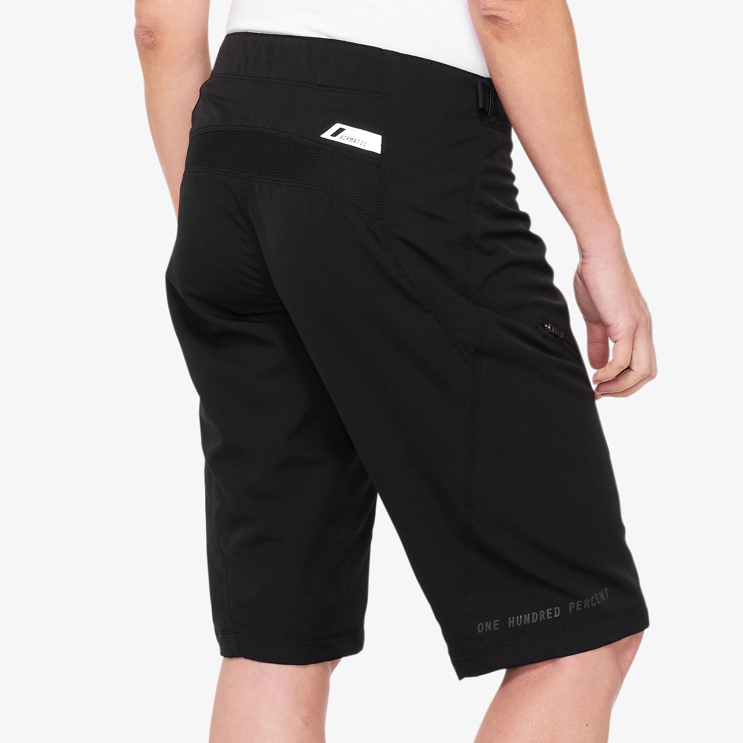 Short / AIRMATIC Shorts Black Mujer / 100Percent